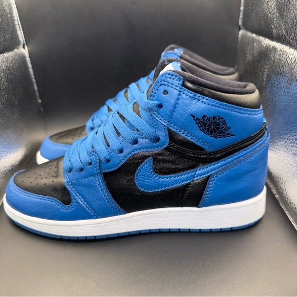 Size 6Y - Nike Air Jordan 1 High OG Dark Marina Shoes, 575441-404, Clean, No Box - Picture 3 of 11